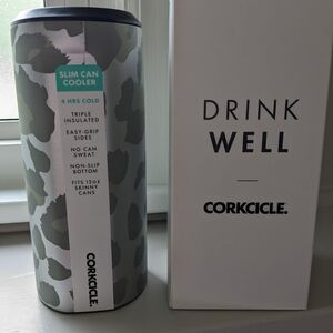 Corkcicle Slim Can Cooler Snow Leopard